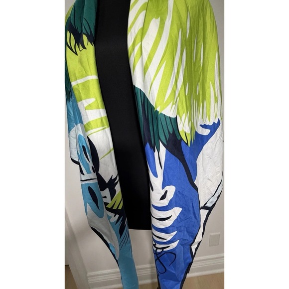 scarf for women light weight Square 50" By 50" Wrap Green Flowers Multicolor - Picture 4 of 7